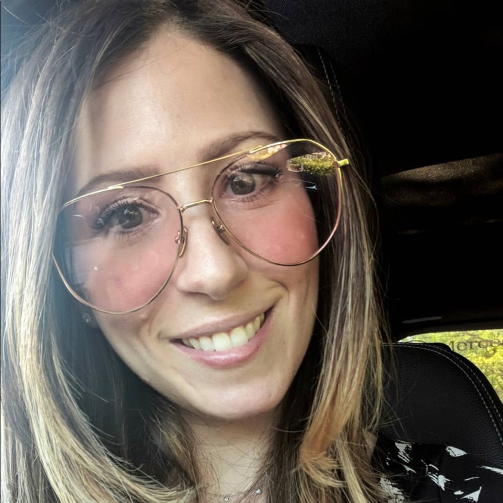 Meet your Posher, Samantha